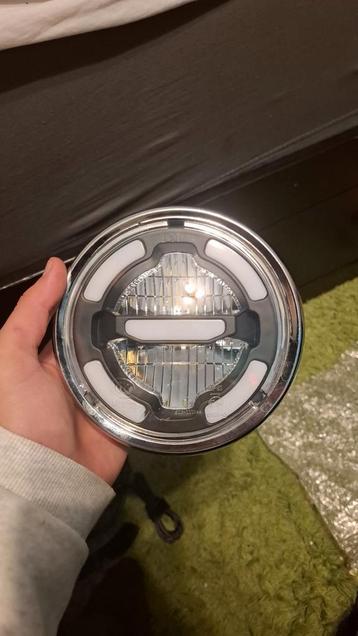 Dax licht  beschikbaar voor biedingen
