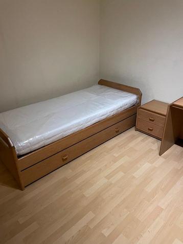 Chambre emdeka, excellent état. beschikbaar voor biedingen