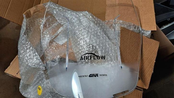 Suzuki 4B DL650 / DL1000 givi airflow ruit nieuw voor model, Motoren, Onderdelen | Suzuki, Gebruikt, Ophalen of Verzenden