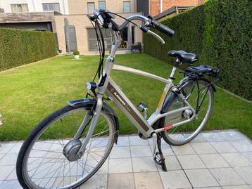 Mooie stabiele elektrische herenfiets van het merk BATAVUS beschikbaar voor biedingen