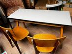 Kinderbureau met twee stoeltjes - vintage, Ophalen, Tafel(s) en Stoel(en)