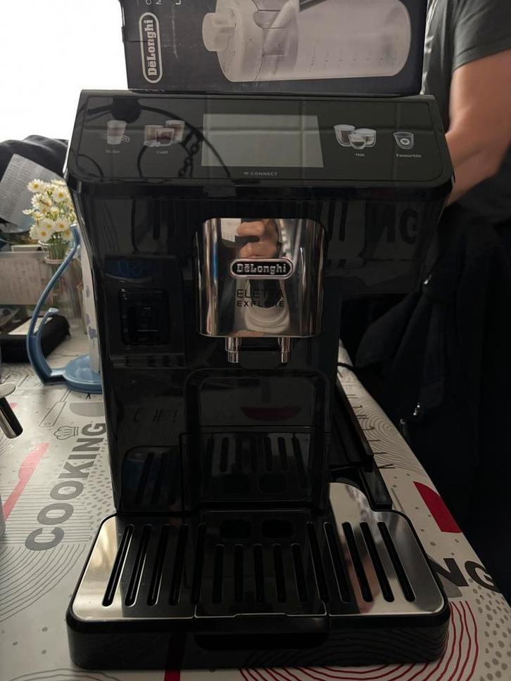 Delonghi ecam450.65.b (noir brillant), Elektronische apparatuur, Koffiemachine-accessoires, Gebruikt, Ophalen