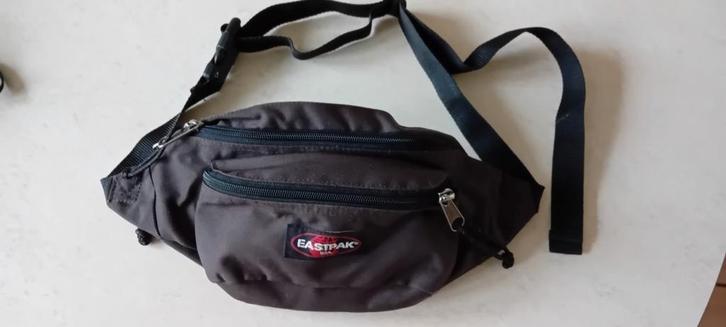 Sac banane bandoulière Eastpak, Bijoux, Sacs & Beauté, Sacs | Sacs de voyage & Petits Sacs de voyage, Comme neuf, Brun, Moins de 40 cm