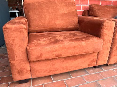 Twee comfortabele fauteuils in warme roestbruine kleur €150, Huis en Inrichting, Zetels | Zetels, Zo goed als nieuw, Ophalen