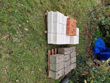 Restant Kalkzandstenen (74x) en betonblokken (11x) beschikbaar voor biedingen