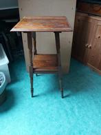 hoog bijzettafeltje met snijwerk, Huis en Inrichting, Ophalen, Minder dan 55 cm, Gebruikt, Vierkant