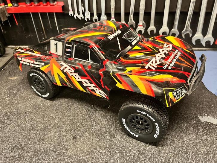 Traxxas slash 4x4 brushless, Hobby en Vrije tijd, Modelbouw | Radiografisch | Auto's, Gebruikt, Auto offroad, Elektro, Schaal 1:10