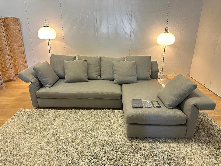 TBE Minotti Collar canapé + table d’appoint – PN : 20.000 €, Maison & Meubles, Canapés | Salons, Comme neuf, Banc d'angle, Trois personnes