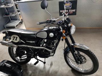 Mash 125cc  slechts 3596 Km scrambler weinig kilometers!, Particulier