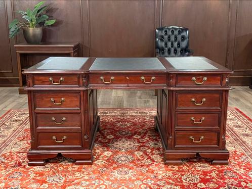 Klassiek Engels bureau #508, Huis en Inrichting, Bureaus, Zo goed als nieuw, Bureau, Ophalen of Verzenden