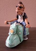 Lot / partij beelden man op vespa scooter ( NIEUW ), Ophalen of Verzenden, Nieuw