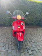 VESPA GTS 250ie 5800KM ALS NIEUW VOOR 1650€!, Motoren, Particulier, 12 t/m 35 kW, 2 cilinders, Scooter