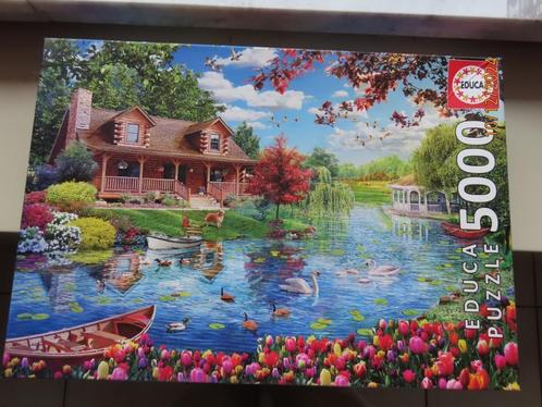 Puzzel 5000 st - The Lake House, Hobby en Vrije tijd, Denksport en Puzzels, Zo goed als nieuw, Legpuzzel, Meer dan 1500 stukjes