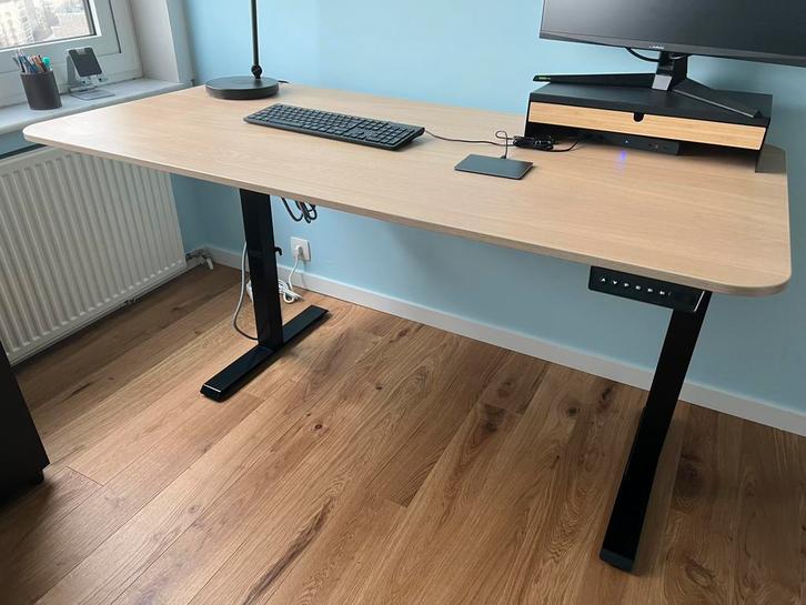 Electric Height-Adjustable Desk (160x80cm), Huis en Inrichting, Bureaus, Zo goed als nieuw, Ophalen