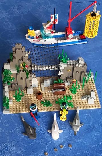Lego vintage 6558 : Shark Cage Cove (1997) beschikbaar voor biedingen