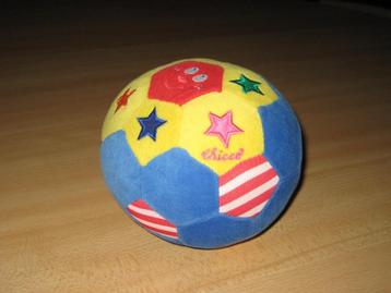 Kleurrijk babyballetje met muziekdeuntjes -  Chicco beschikbaar voor biedingen