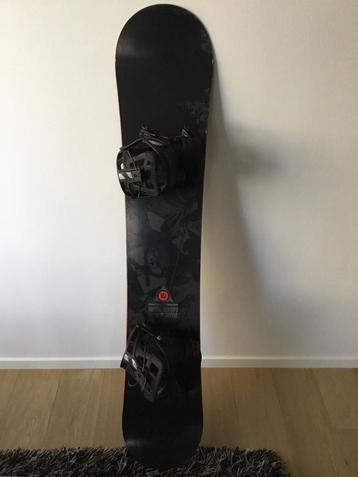Snowboard Rome SDS 156, Enlèvement ou Envoi, Comme neuf, Fixations