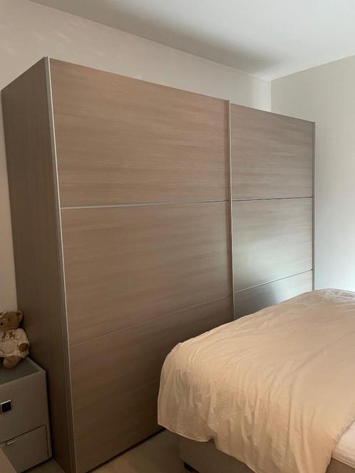 Kleerkast + commode met spiegel, Huis en Inrichting, Kasten | Kleerkasten, Nieuw, 200 cm of meer, 200 cm of meer, 50 tot 75 cm