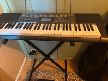 Piano Casio LK-265, 61 toetsen beschikbaar voor biedingen