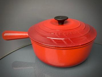 Oude kersenrode braadpan van Le Creuset — model met handgree beschikbaar voor biedingen
