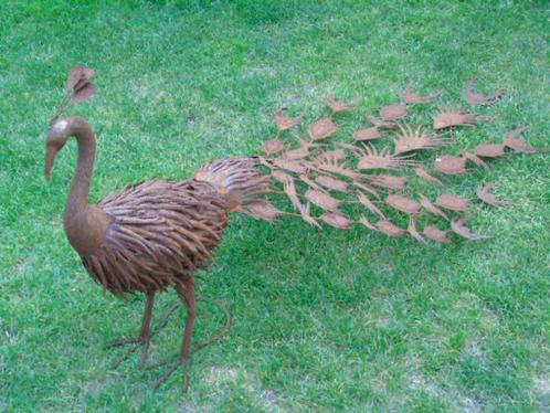 Rusted pat smeedijzeren pauw... nieuw!, Tuin en Terras, Tuinbeelden, Nieuw, Dierenbeeld, Metaal, Ophalen