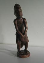 HOMME AFRICAIN EN BOIS AVEC TAM - TAM (4056), Antiquités & Art, Enlèvement