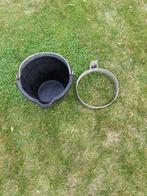 1 stevige rubberen voederbak met RVS ophangbeugel ., Ophalen, Zo goed als nieuw, Overige soorten