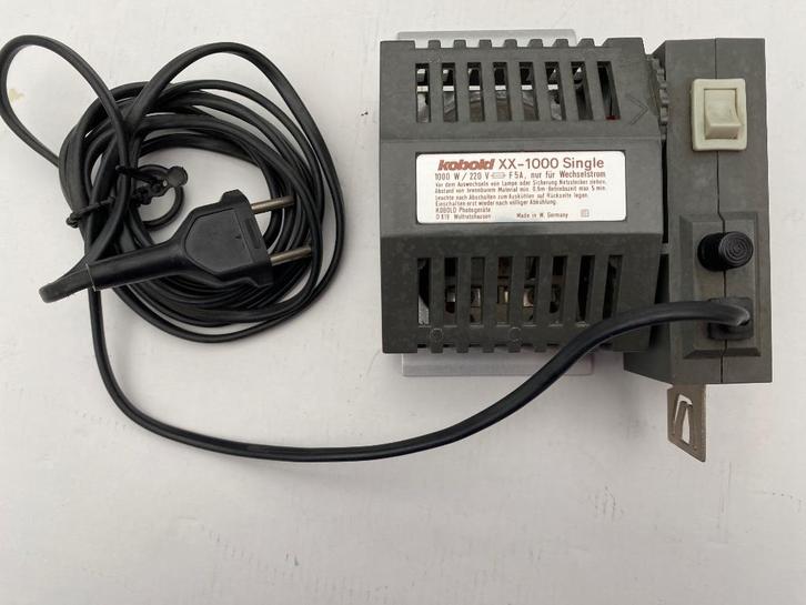 Flash KOBOLD XX1000 Single+ flitser met meerdere stekkers, Audio, Tv en Foto, Foto | Flitsers, Gebruikt, Overige merken, Ophalen of Verzenden