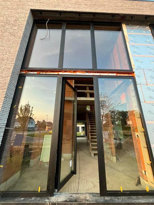 Reynaers alluminium profiel met drie dubbelen glas, Doe-het-zelf en Bouw, Raamkozijnen en Schuifdeuren, Nieuw, Aluminium, Ophalen