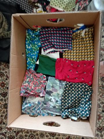 Stoffen lapjes. Gratis  beschikbaar voor biedingen