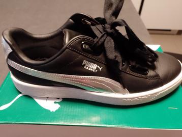 Sneaker sportschoen Puma beschikbaar voor biedingen