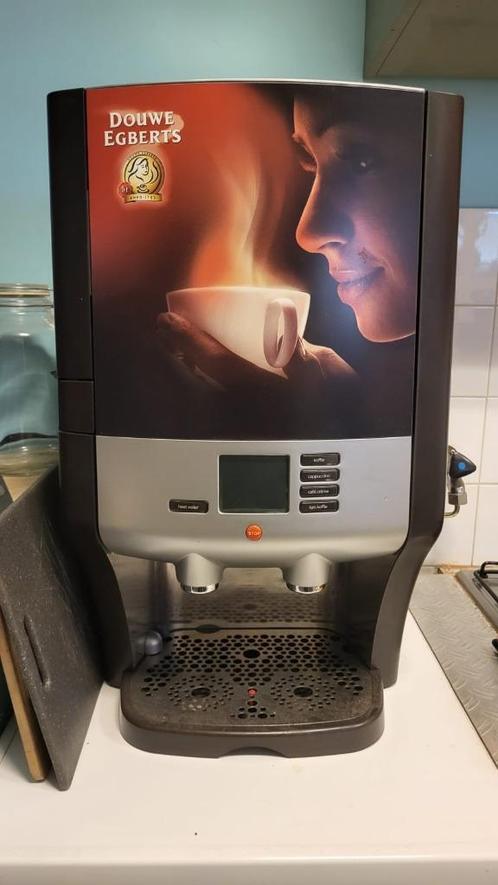 Douwe egberts bedrijfs koffiemachine C60 001, Elektronische apparatuur, Koffiezetapparaten, Gebruikt, Koffiemachine, Ophalen