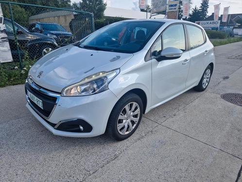 Peugeot 208 1.2 .Benzine 2015.bwj, Auto's, Peugeot, Bedrijf, Te koop, Radio, Benzine, Euro 6, Handgeschakeld, Wit, Ophalen