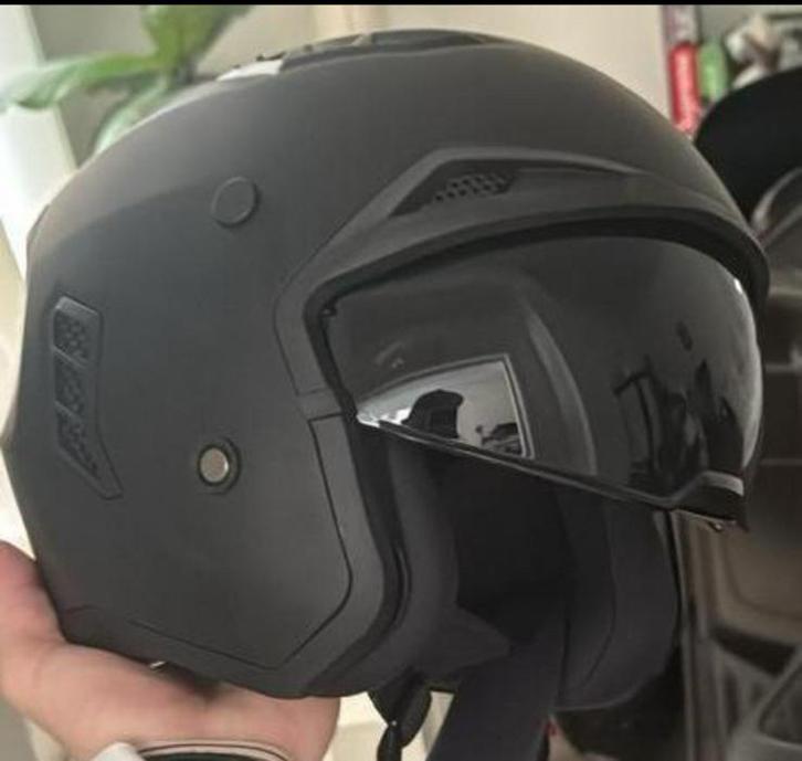 Scooter helm te koop, Fietsen en Brommers, Brommerhelmen, Zo goed als nieuw, Medium, Ophalen
