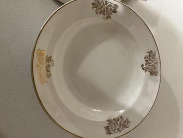 Antiek servies Boch soepterrine + 6 borden '30-'50 beschikbaar voor biedingen
