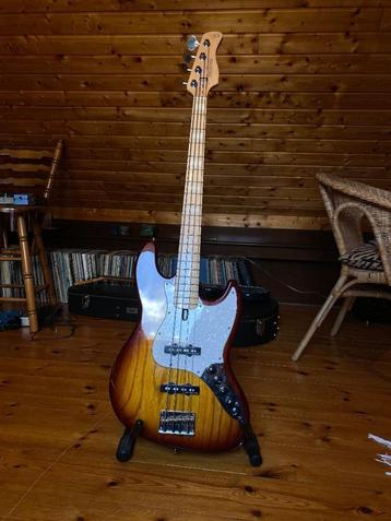 Sire V7 Marcus Miller bass beschikbaar voor biedingen