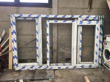 3 pvc ramen deceuninck met glas, Doe-het-zelf en Bouw, Glas en Ramen, Ophalen, Zo goed als nieuw, Gevelraam of Ruit