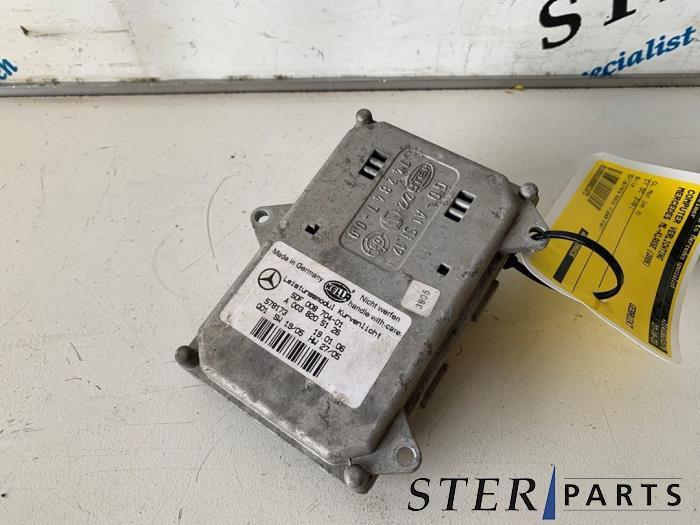 Ordinateur éclairage d'un Mercedes ML-Klasse, Autos : Pièces & Accessoires, Éclairage, Mercedes-Benz, Utilisé, 3 mois de garantie