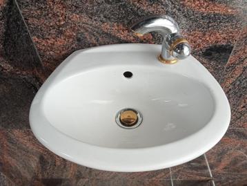 Fonteintje Villeroy & Boch met Ceramic + beschikbaar voor biedingen