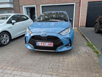 Toyota Yaris Style (2021) met Volle Opties en Lage Kilometer, Auto's, Toyota, USB, Blauw, Leder en Stof, 5 zetels