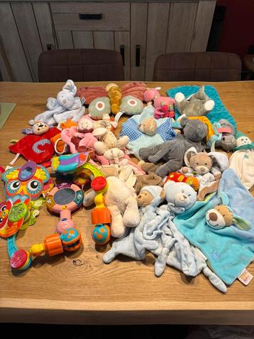 Baby speeltjes beschikbaar voor biedingen
