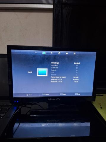 Mini TV  Tout petit ecran ( sans télécommande) beschikbaar voor biedingen