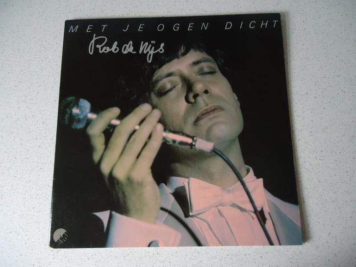 LP van "Rob De Nijs" Met Je Ogen Dicht, Cd's en Dvd's, Vinyl | Nederlandstalig, Zo goed als nieuw, Levenslied of Smartlap, 12 inch