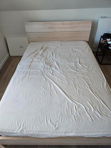Matras voor een bed van 140 op 200 cm  beschikbaar voor biedingen