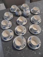 Royal Boch Bleu Tournay 12 Tasses + Sucrier+ Pot lait TBE, Enlèvement ou Envoi