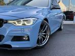 BMW 3 Serie 318 M PACK / NAVI / ZETELVERWARMING / LEER / SEN, Gebruikt, Leder, 3 cilinders, Parkeersensor