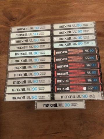 23 cassettes Maxell UL 90 à position normale