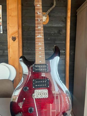 PRS SE Custom 24 Linkshandige, Enlèvement ou Envoi, Comme neuf, Solid body, Paul Reed Smith