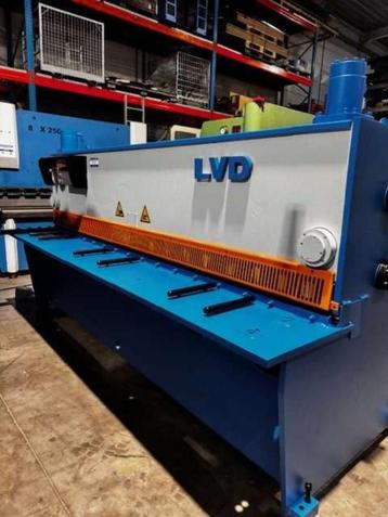 (46) Plaatschaar LVD 3000 X 4 beschikbaar voor biedingen