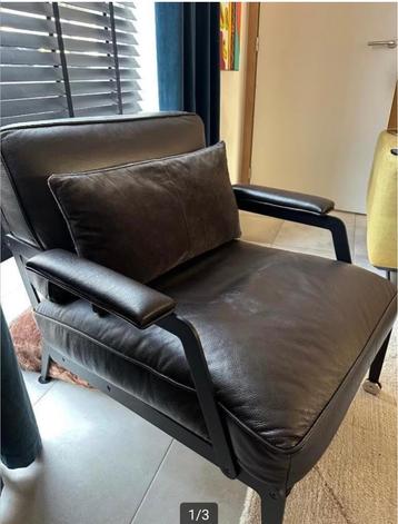 2 design zetels  beschikbaar voor biedingen